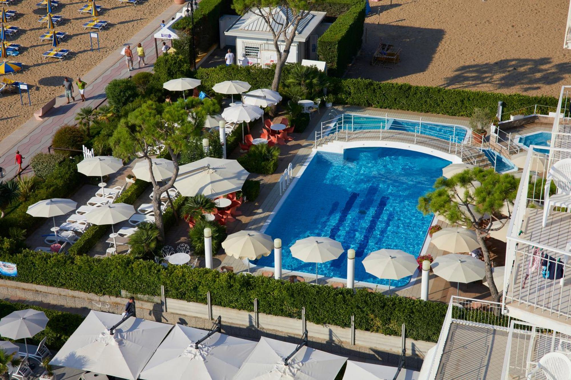 Ruhl Beach Hotel & Suites Lido di Jesolo Exterior photo